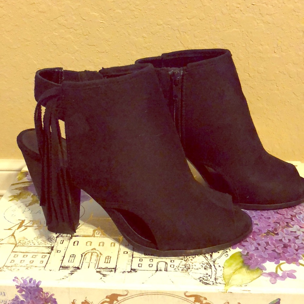 Heels 31/2 inches